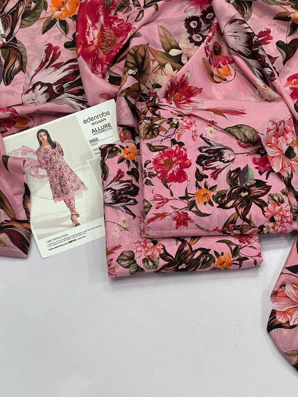 Edenrobe Women Allure Lawn Unstitched 3 Piece Suit | Colour-Pink Rose Edenrobe Women Allure Lawn Unstitched 3 Piece Suit | Colour-Pink Rose