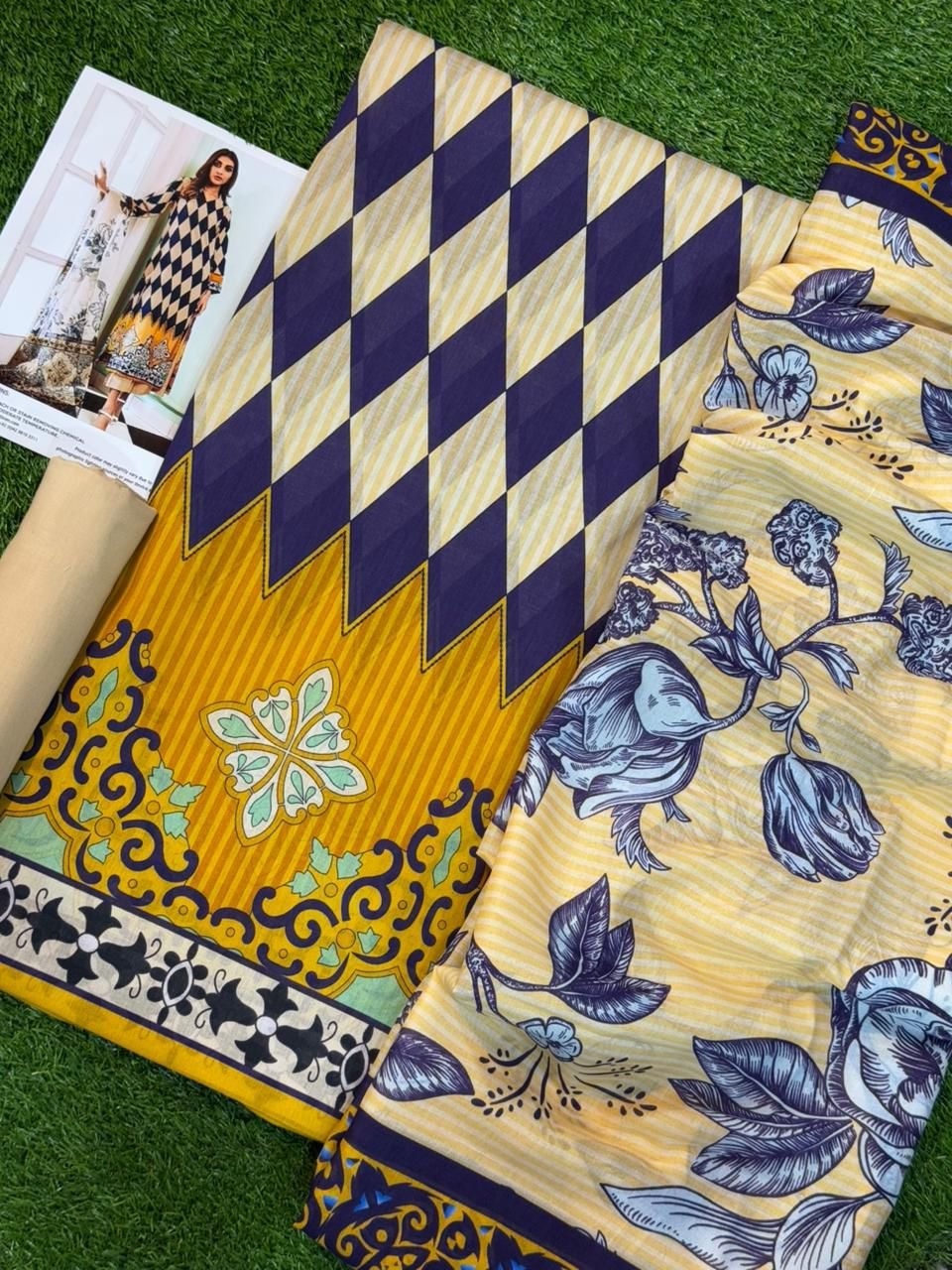 Lulusar Lawn Unstitched 3 Piece Suit | Colour-Light Brown Lulusar Lawn Unstitched 3 Piece Suit | Colour-Light Brown