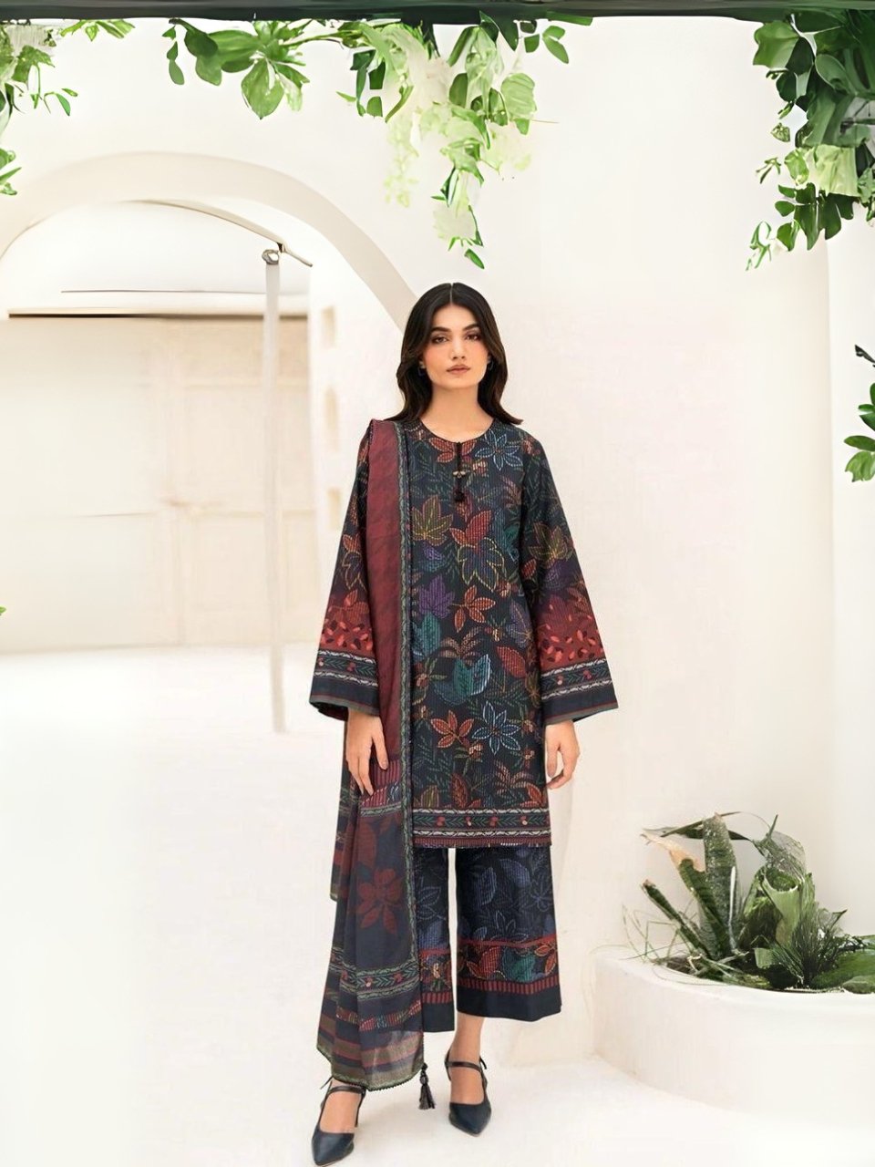 Women wear Nishat Lawn 3 Piece Suit | Colour-Dark blue Grey Women wear Nishat Lawn 3 Piece Suit | Colour-Dark blue Grey