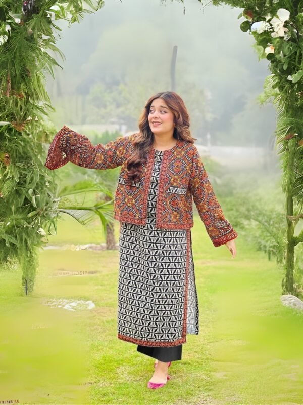Women wear Khaadi Lawn 3 Piece Suit | Colour-Greenish Olive