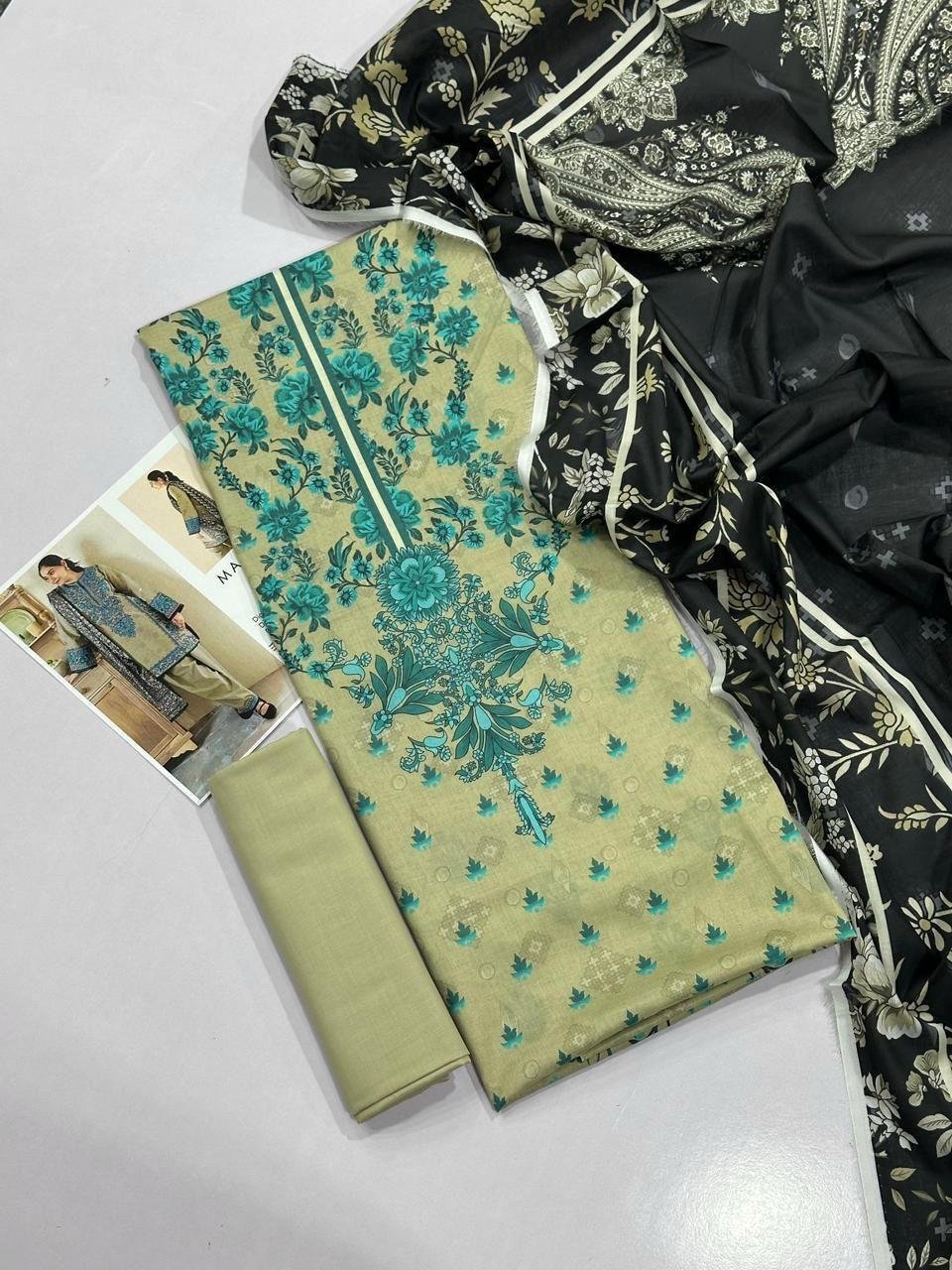 Maria B Lawn Unstitched 3 Piece Suit | Colour-Green Smoke Maria B Lawn Unstitched 3 Piece Suit | Colour-Green Smoke