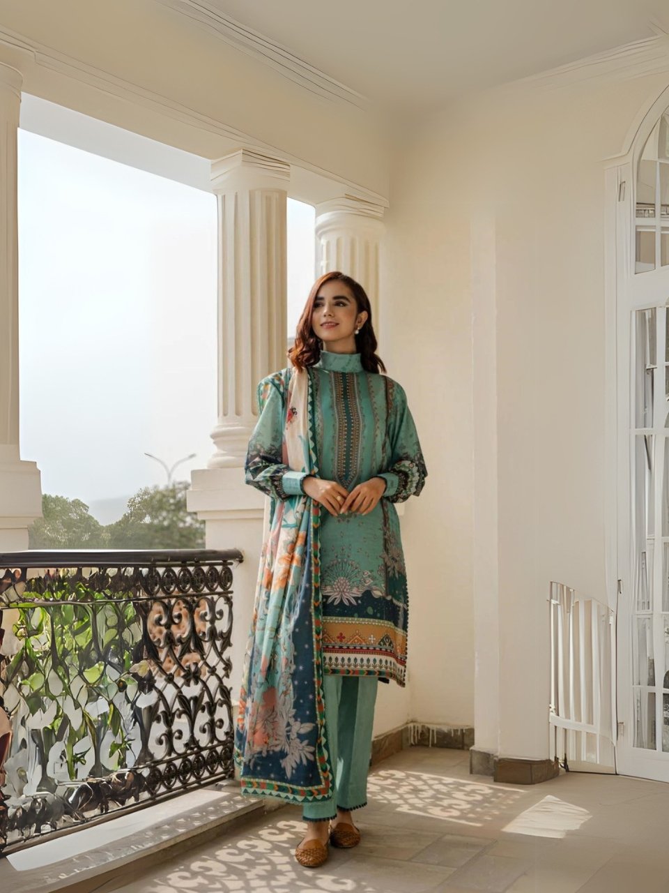 Women wear Zeen Lawn Unstitched 3 Piece Suit | Colour-Greenish Grey