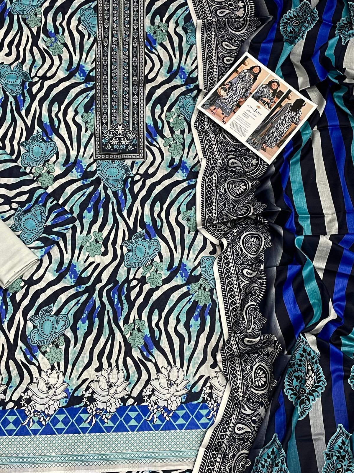 Asim Jofa Lawn Unstitched 3 Piece Suit | Colour-Pastel Grey Asim Jofa Lawn Unstitched 3 Piece Suit | Colour-Pastel Grey