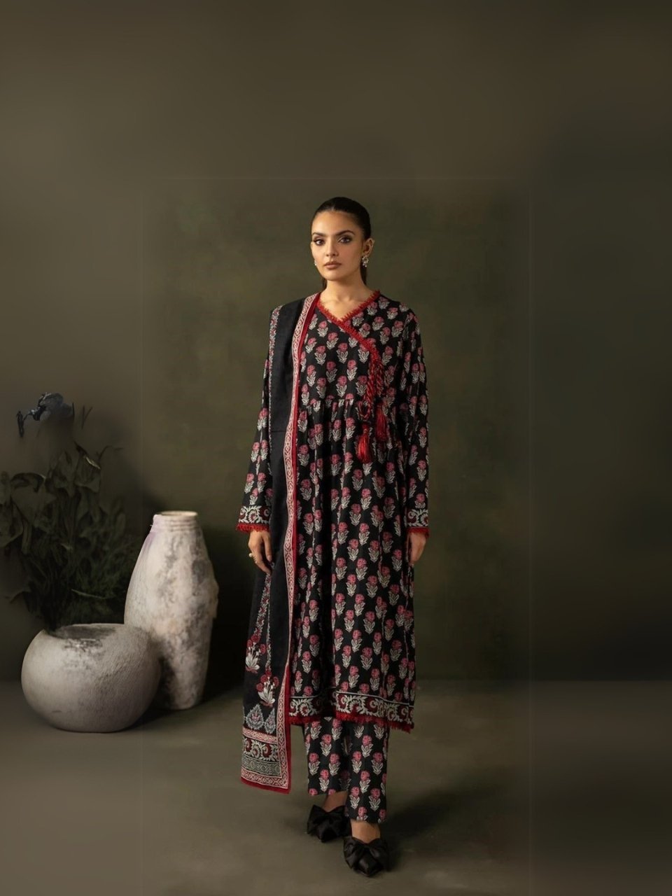 women wear Zellbury Lawn 3 Piece Suit | Colour-Dark Suit