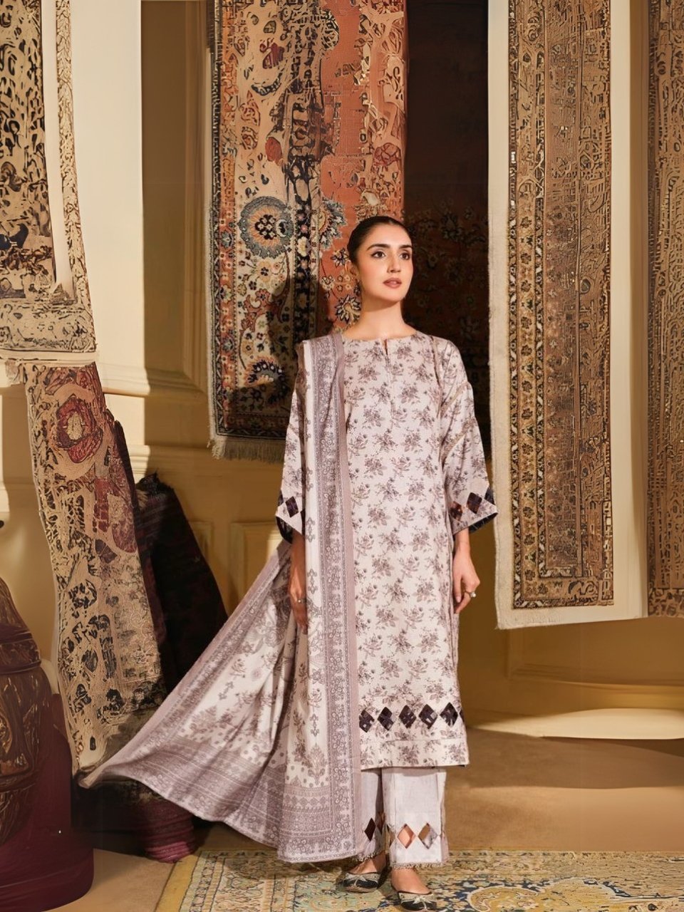 Bint e Naz Lawn Unstitched 3 Piece Suit | Colour-Grey Nickel Suit women wear Bint e Naz Lawn 3 Piece Suit | Colour-Grey Nickel Suit
