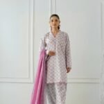women wear Tawakkal Lawn 3 Piece Suit | Colour-Green Mist