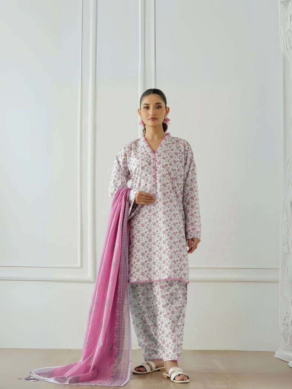 women wear Tawakkal Lawn 3 Piece Suit | Colour-Green Mist
