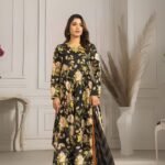 women wear Khaadi Lawn 3 Piece Suit | Colour-Dark Jungle Green