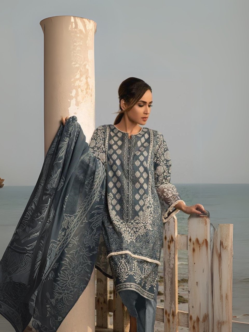 Women wear Zeen Lawn 3 Piece Suit | Colour-Carbon Grey