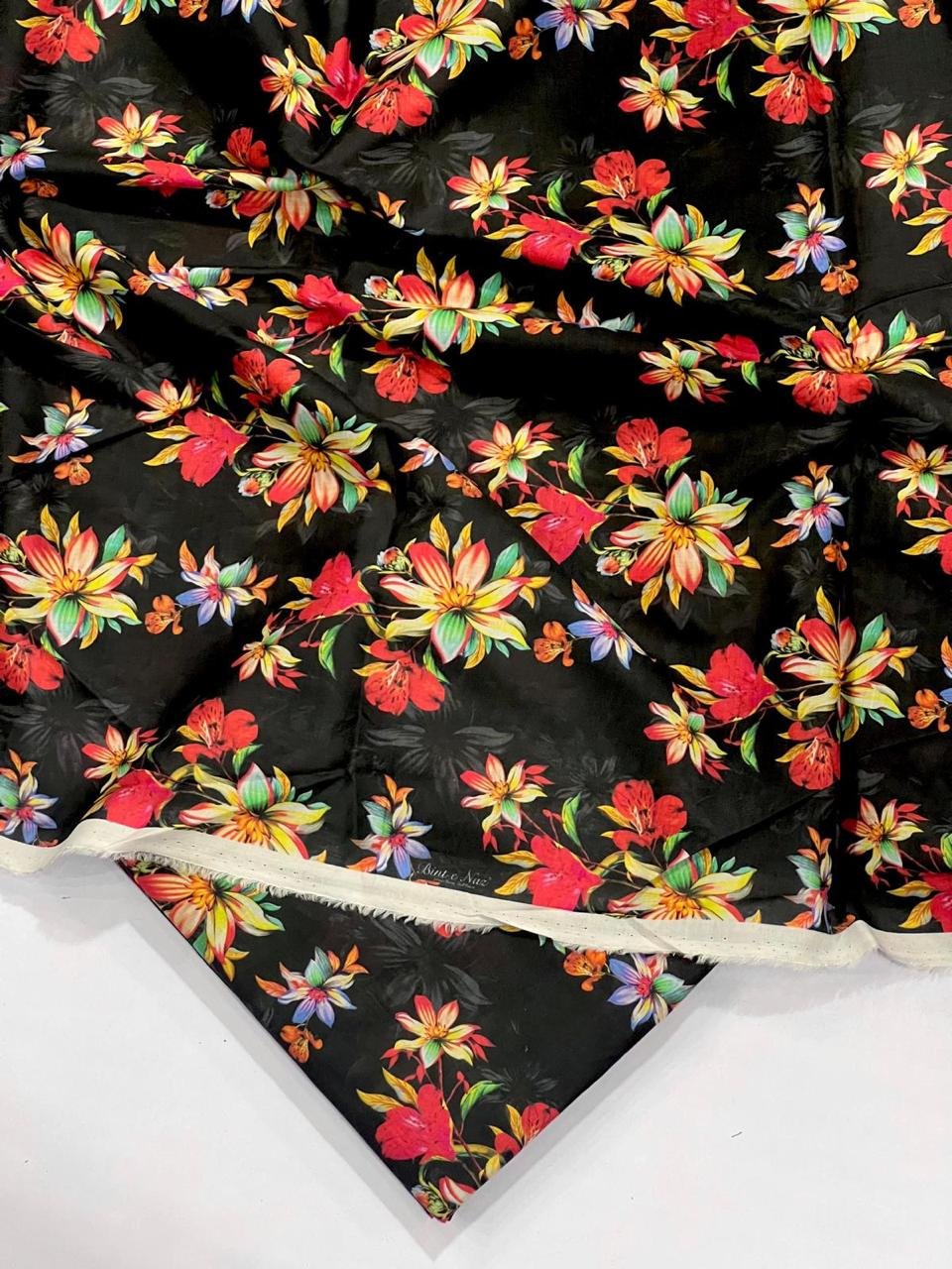 Bint e Naz Lawn Unstitched 2 Piece Suit | Colour-Black Olive