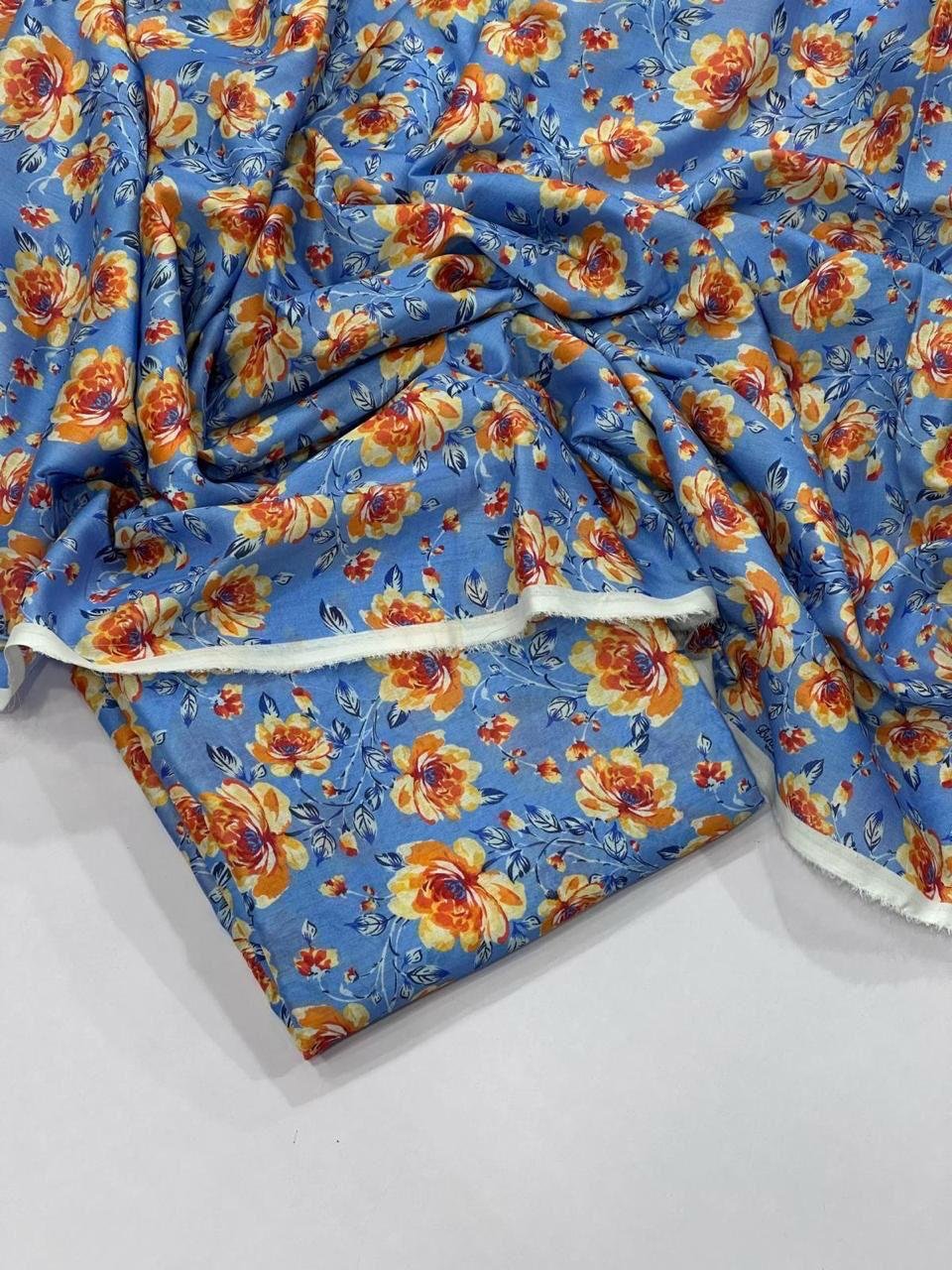 Bint e Naz Lawn Unstitched 2 Piece Suit | Colour-Dusty Blue Bint e Naz Lawn Unstitched 2 Piece Suit | Colour-Dusty Blue