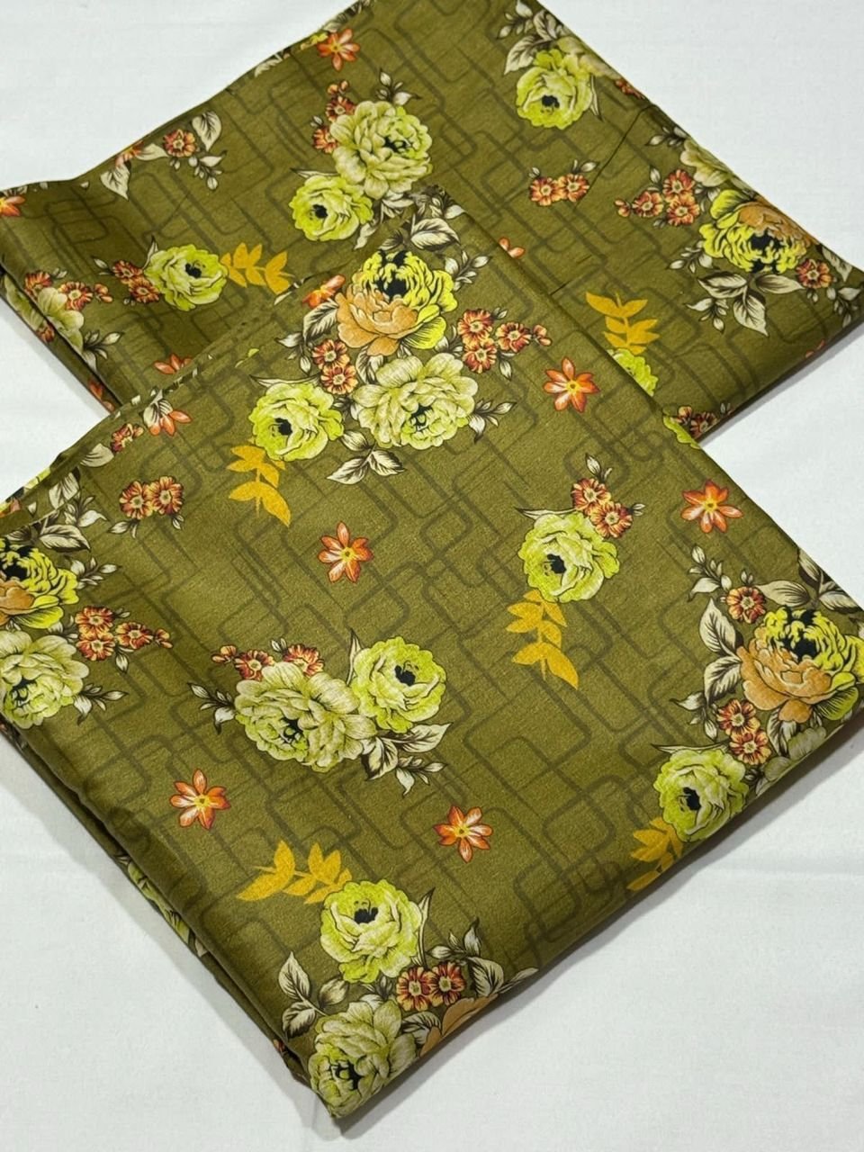 Bint e Naz Lawn Unstitched 2 Piece Suit | Colour-Greenish Brown Bint e Naz Lawn Unstitched 2 Piece Suit | Colour-Greenish Brown