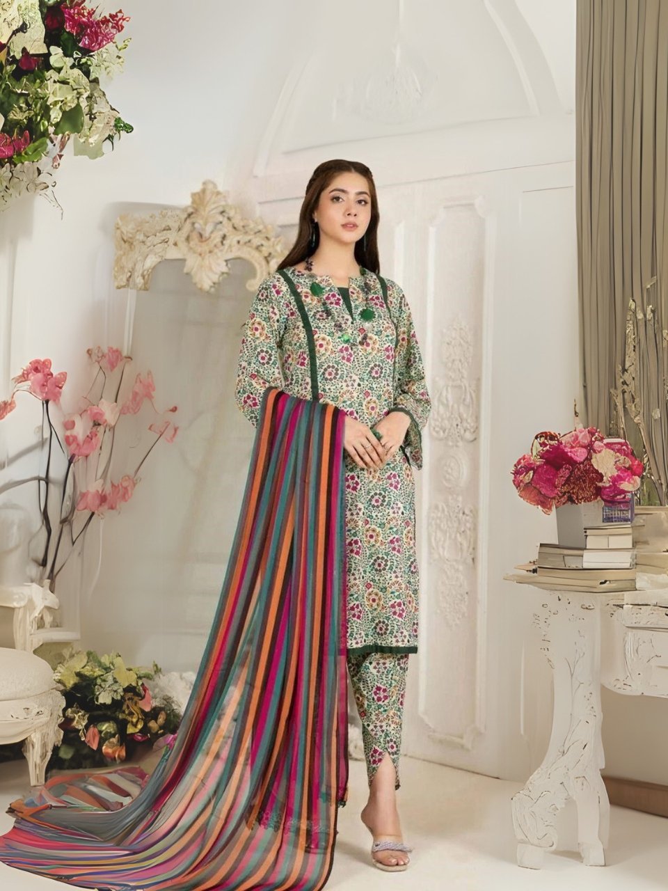 Bint e Naz Lawn Unstitched 3 Piece Suit | Colour-White Bint e Naz Lawn Unstitched 3 Piece Suit | Colour-White