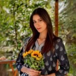 women wear Edenrobe Women Allure Lawn 3 Piece Suit | Colour-Black