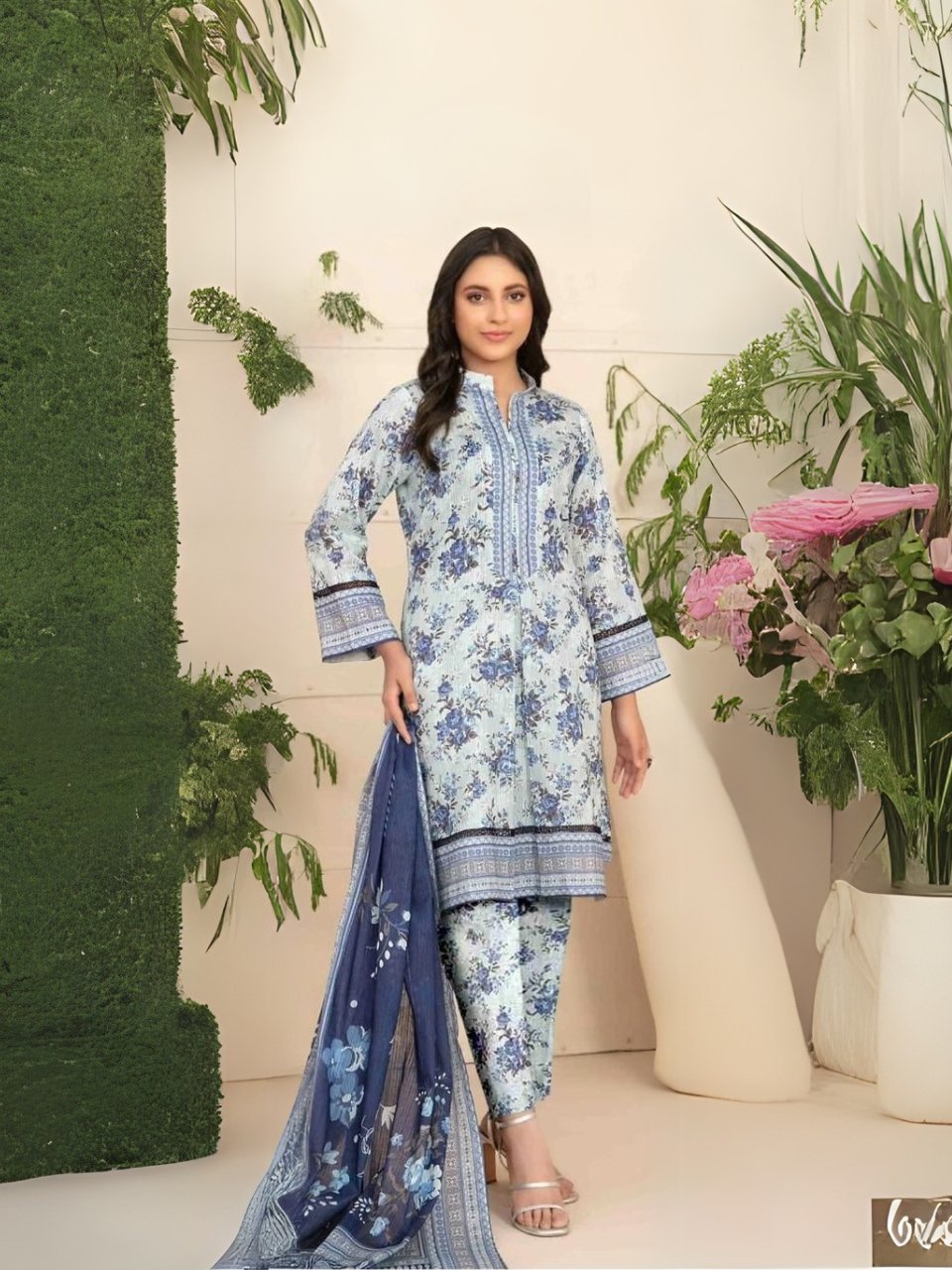 Women wear Iznik Lawn 3 Piece Suit | Colour-Ash Grey