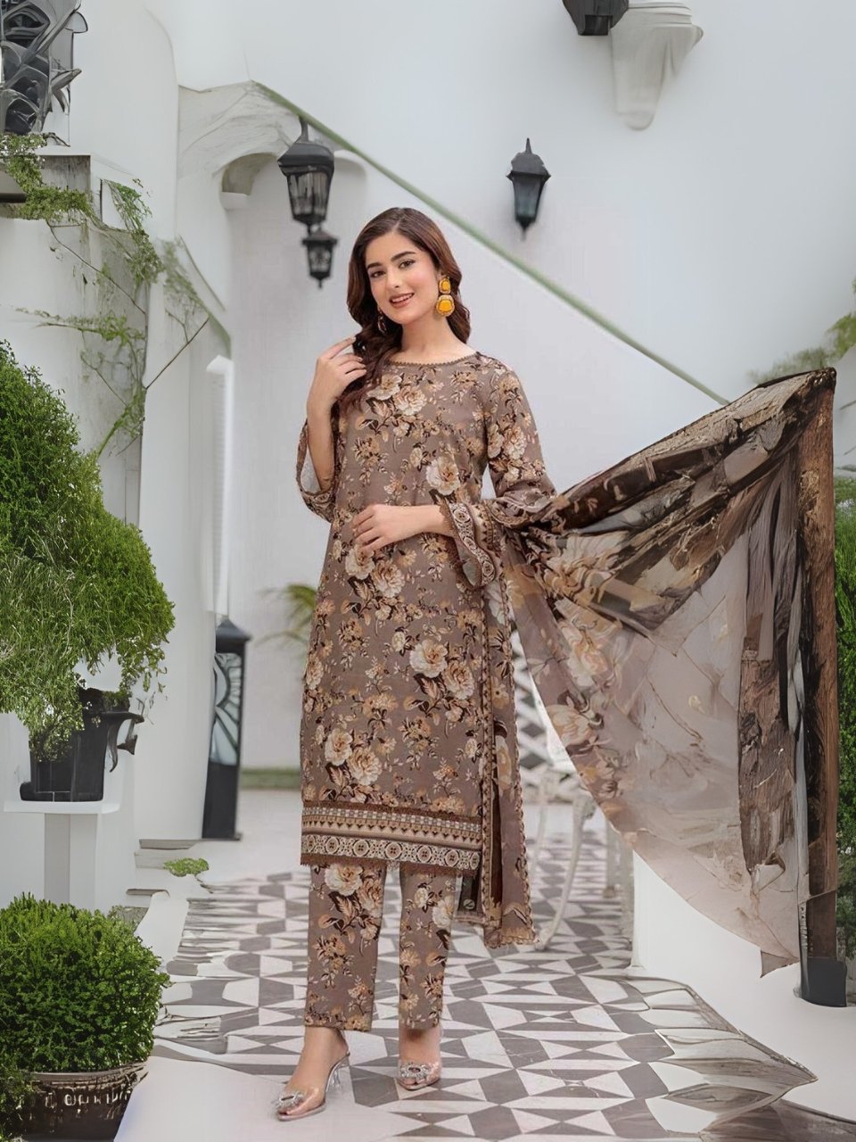 women wear Bint e Naz Lawn 3 Piece Suit | Colour- Brown women wear Bint e Naz Lawn 3 Piece Suit | Colour- Brown