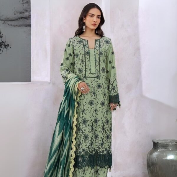 women wear Sapphire Signature 3 Piece Digital Print Lawn | Colour-Green