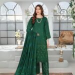 Women wear Bint-e-Naz Embroidered Suit in Evergreen