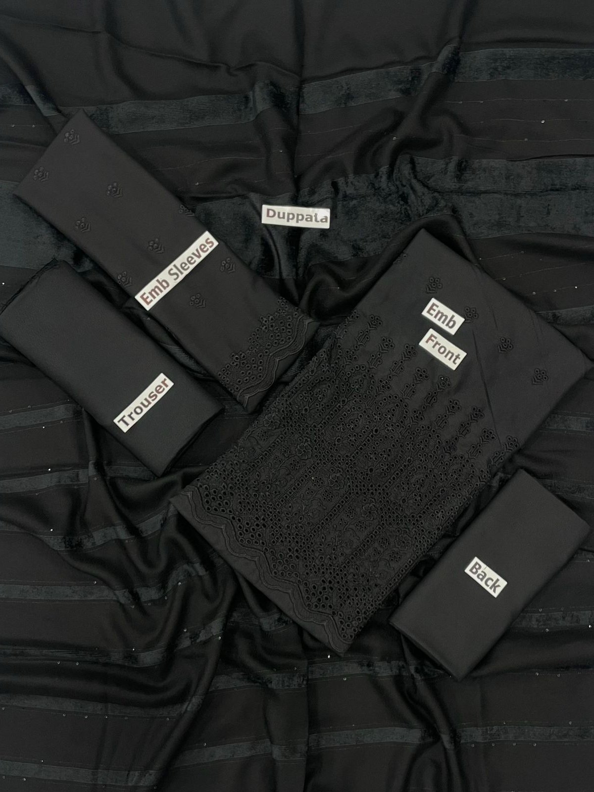 Bint-e-Naz Embroidered Unstitched 3 Piece Suit in Charcoal