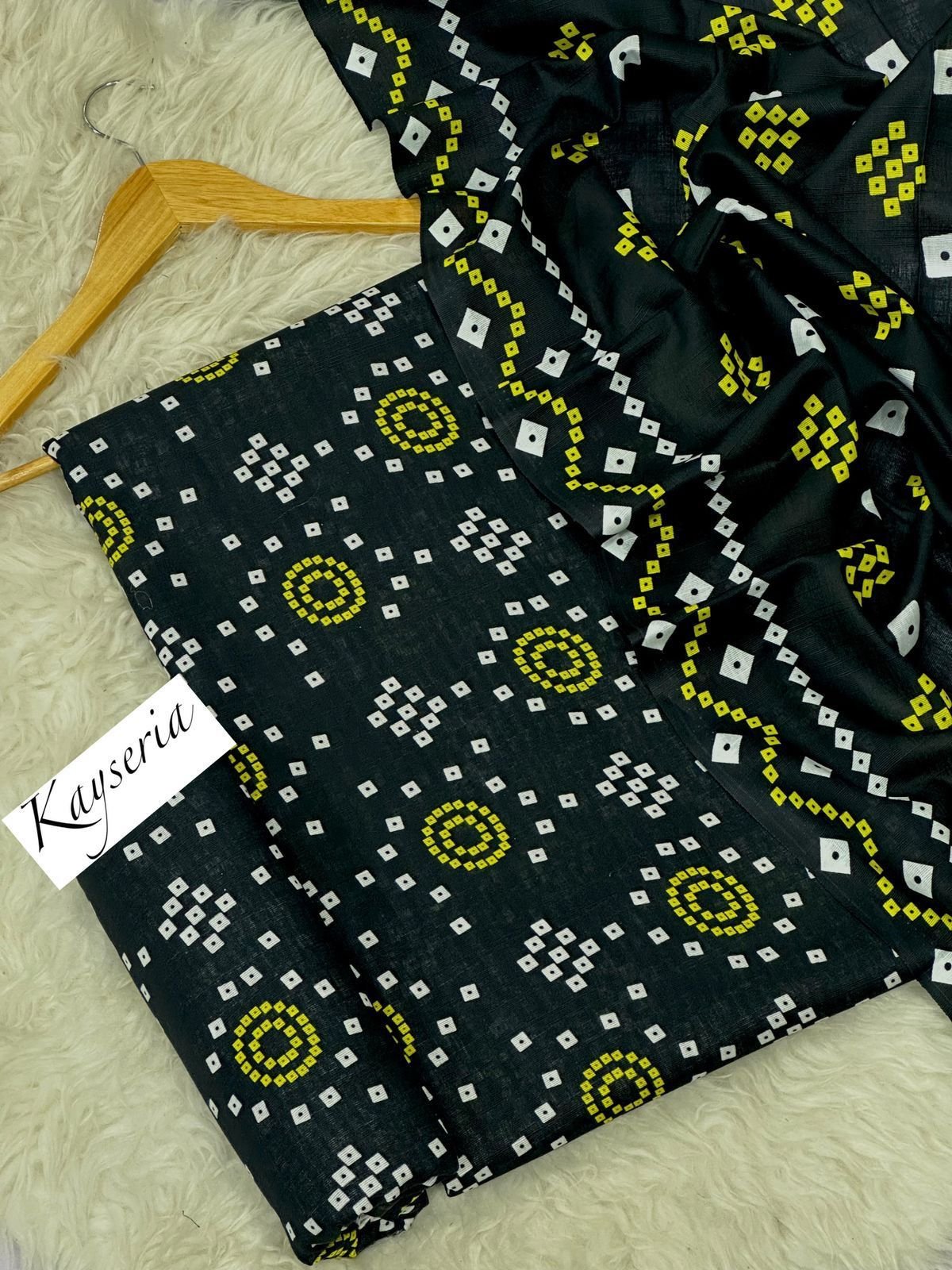 Kayseria Khaddar Unstitched 3 Piece Suit in Timber Green