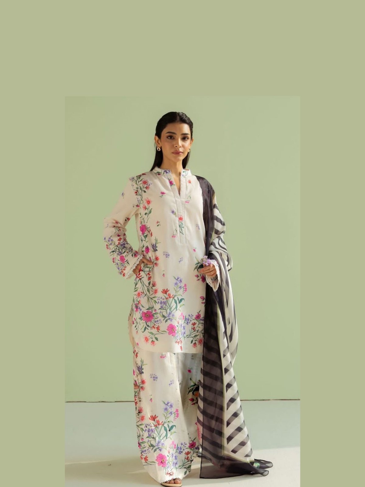 Model Wearing Digital Print Khaddar Suit in Beryl Green