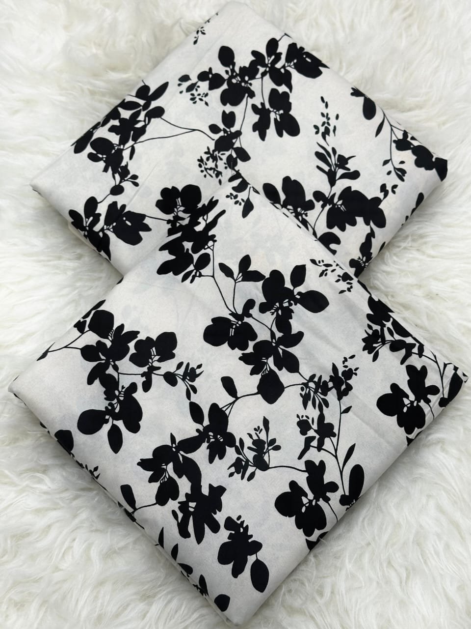 Khaddar Unstitched 2 Piece Suit in Sea Mist Khaddar Unstitched 2 Piece Suit in Sea Mist